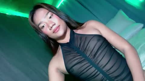 Divine online show from December 13, 2024, 1:44 pm
