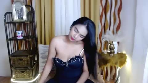 your princesskim online show from March 27, 2026, 8:09 am
