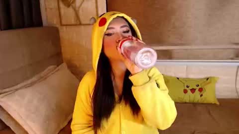 JEN  online show from March 18, 2026, 12:19 pm