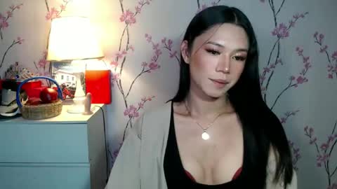 Snapshot of yourdreamgirljane chatting on October 8, 2025, 11:02 pm JANE online show from October 8, 2025, 11:02 pm