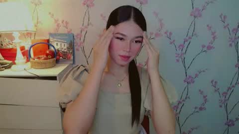 Snapshot of yourdreamgirljane chatting on November 12, 2025, 10:04 am JANE online show from November 12, 2025, 10:04 am