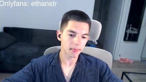 Snapshot of yourethan chatting on September 17, 2025, 9:38 pm yourethan online show from September 17, 2025, 9:38 pm