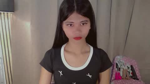 Snapshot of yourfavoratevivian chatting on April 11, 2026, 11:31 pm Vivian online show from April 11, 2026, 11:31 pm