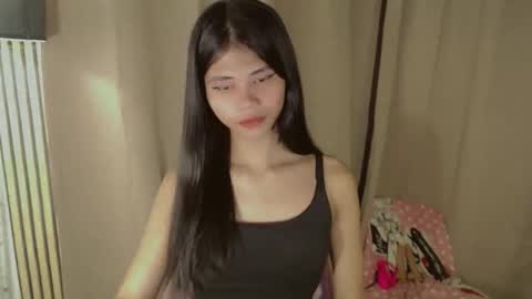 Snapshot of yourfavoratevivian chatting on April 14, 2026, 10:38 pm Vivian online show from April 14, 2026, 10:38 pm