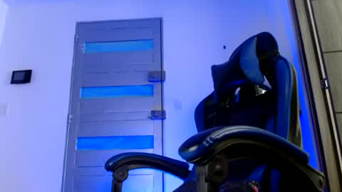 Snapshot of yourfavorite_bigclit chatting on June 28, 2026, 1:17 pm yourfavorite_bigclit online show from June 28, 2026, 1:17 pm