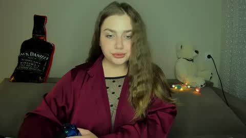 yourgem__ online show from February 12, 2025, 7:24 pm