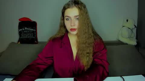 yourgem__ online show from September 18, 2025, 8:11 pm