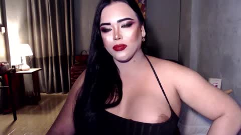 Snapshot of yourhighnesscassy chatting on December 11, 2024, 5:21 am Cassy online show from December 11, 2024, 5:21 am