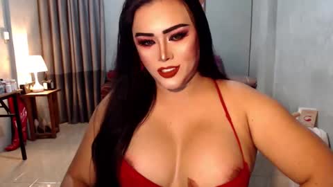 Snapshot of yourhighnesscassy chatting on January 20, 2025, 7:47 am Cassy online show from January 20, 2025, 7:47 am