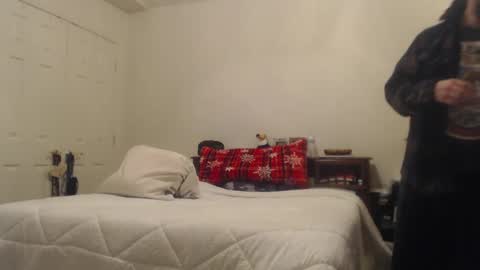 Snapshot of yourhighnessthis9inch chatting on December 9, 2024, 11:58 am Sh online show from December 9, 2024, 11:58 am