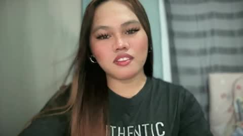 yourhotgirl_lyn online show from July 3, 2026, 7:48 am