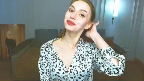 Snapshot of yourladysunshine chatting on February 18, 2025, 11:55 am Ksyusha online show from February 18, 2025, 11:55 am