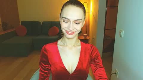 Snapshot of yourladysunshine chatting on November 14, 2025, 7:29 am Ksyusha online show from November 14, 2025, 7:29 am