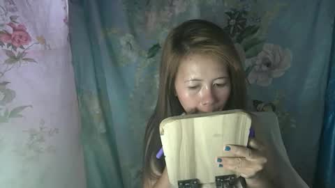 Snapshot of yourlenda chatting on February 15, 2026, 3:42 pm Glenda online show from February 15, 2026, 3:42 pm