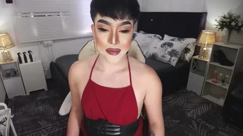 Snapshot of yourlivingonurdream chatting on January 8, 2025, 7:55 am -- online show from January 8, 2025, 7:55 am