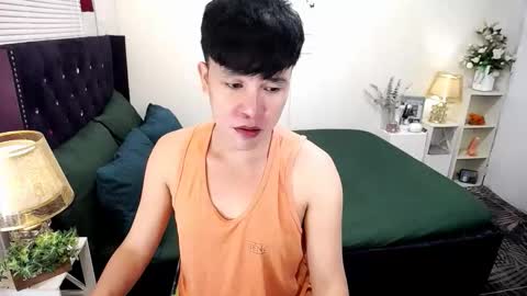 Snapshot of yourlivingonurdream chatting on September 29, 2025, 12:38 am -- online show from September 29, 2025, 12:38 am