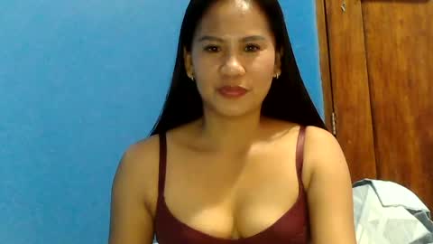 yourmorenagirl69 online show from July 19, 2026, 7:34 am