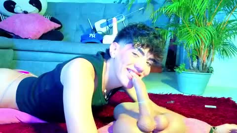 Snapshot of yournaughtyfemboy chatting on May 8, 2026, 5:02 am yournaughtyfemboy online show from May 8, 2026, 5:02 am