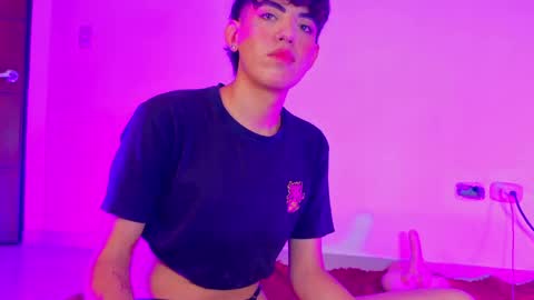 Snapshot of yournaughtyfemboy chatting on May 28, 2026, 6:00 am yournaughtyfemboy online show from May 28, 2026, 6:00 am