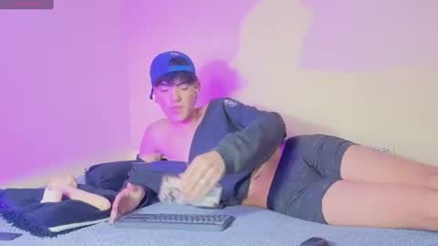 Snapshot of yournaughtyfemboy chatting on July 15, 2026, 7:02 am yournaughtyfemboy online show from July 15, 2026, 7:02 am
