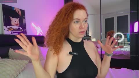 Ashley online show from November 21, 2025, 7:12 pm