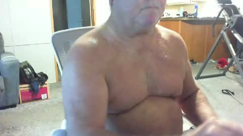 Snapshot of yourpoppi55 chatting on June 15, 2026, 11:45 am yourpoppi55 online show from June 15, 2026, 11:45 am