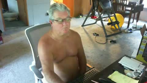 Snapshot of yourpoppi55 chatting on June 20, 2026, 12:08 pm yourpoppi55 online show from June 20, 2026, 12:08 pm