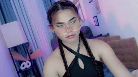 yourprettyblythe_ts online show from March 26, 2026, 7:25 am