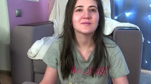 Yourr Muse online show from March 18, 2026, 3:53 am