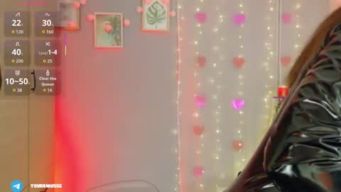 Snapshot of yourrmuse_ chatting on February 28, 2026, 2:34 am Isabella but you can call me Isa .-. online show from February 28, 2026, 2:34 am