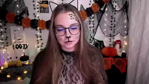 Happy online show from October 28, 2025, 9:02 am