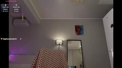 Luminous Luna online show from February 17, 2026, 1:18 pm