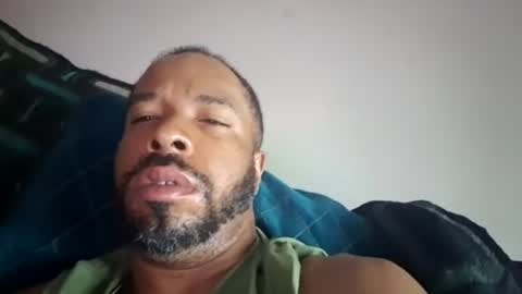 yoursexydaddy8181 online show from July 6, 2026, 6:32 pm