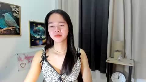 yourtinybunny online show from July 1, 2026, 11:01 am