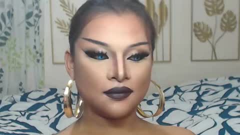 Snapshot of yourtrannyqueenxxx chatting on July 16, 2026, 11:22 pm Anastacia Grey online show from July 16, 2026, 11:22 pm