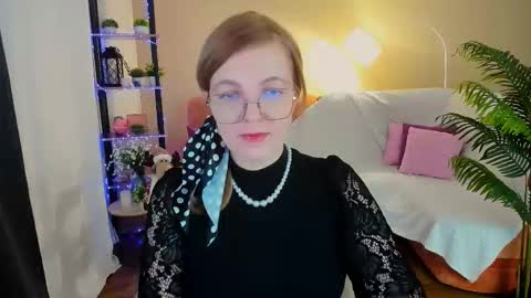 Alice online show from December 1, 2025, 9:25 am