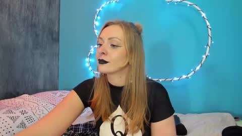 YourVenus00 -Follow my OF online show from January 30, 2025, 9:14 pm