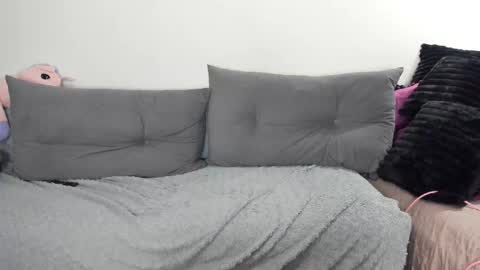 YourVenus00 -Follow my OF online show from February 2, 2026, 7:56 pm