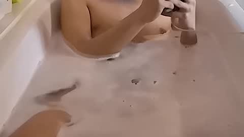 Snapshot of yousenses chatting on February 8, 2026, 4:32 pm yousenses online show from February 8, 2026, 4:32 pm