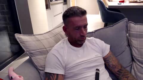 Snapshot of youwantus69 chatting on December 5, 2024, 5:48 am You want us 69 online show from December 5, 2024, 5:48 am