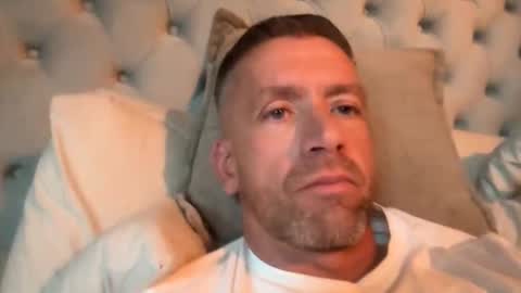 Snapshot of youwantus69 chatting on November 9, 2025, 2:48 pm You want us 69 online show from November 9, 2025, 2:48 pm