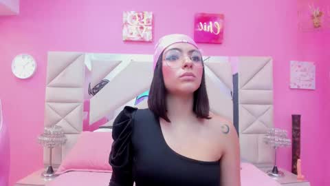 tender girl online show from March 28, 2026, 3:17 am