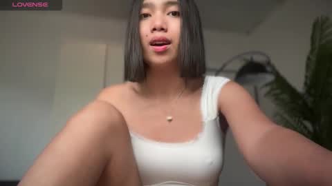 YowgineTheGreat online show from December 31, 2024, 4:38 am