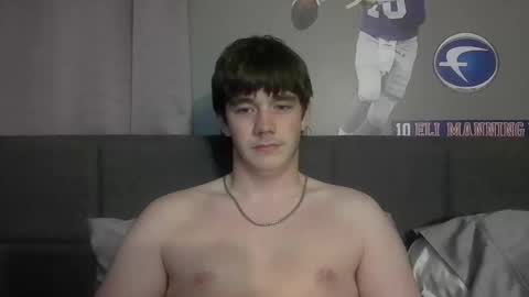 Snapshot of yp05 chatting on October 7, 2025, 3:25 am YoungPhysique05 online show from October 7, 2025, 3:25 am