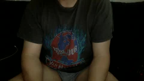 Snapshot of yque2 chatting on October 5, 2025, 2:37 pm yque online show from October 5, 2025, 2:37 pm