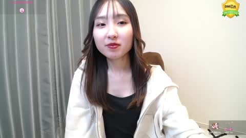 yui_x online show from January 13, 2025, 10:25 am