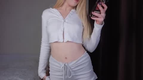 Snapshot of yukimisa chatting on October 3, 2025, 4:48 pm Misa online show from October 3, 2025, 4:48 pm