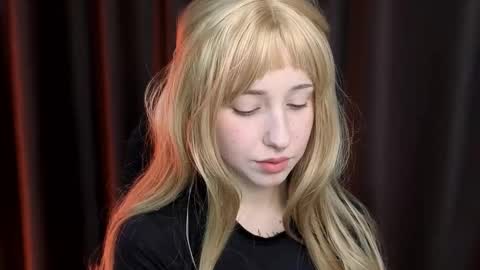 Snapshot of yukimisa chatting on December 2, 2025, 4:02 pm Misa online show from December 2, 2025, 4:02 pm