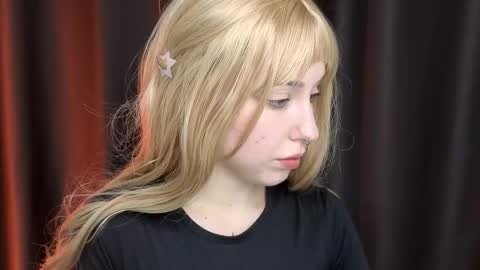 Snapshot of yukimisa chatting on December 3, 2025, 3:32 pm Misa online show from December 3, 2025, 3:32 pm