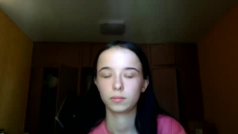 Yuliia online show from June 1, 2026, 7:32 am